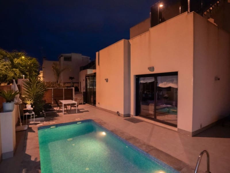 5 camera da letto Villa in vendita in Torrevieja con piscina - 549.000 € (Rif: 8615530)