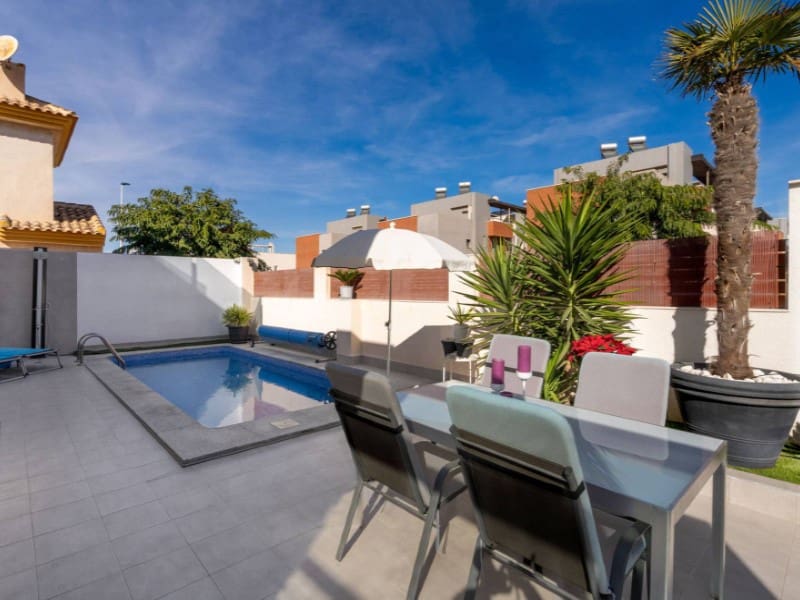 5 camera da letto Villa in vendita in Torrevieja con piscina - 549.000 € (Rif: 8615530)