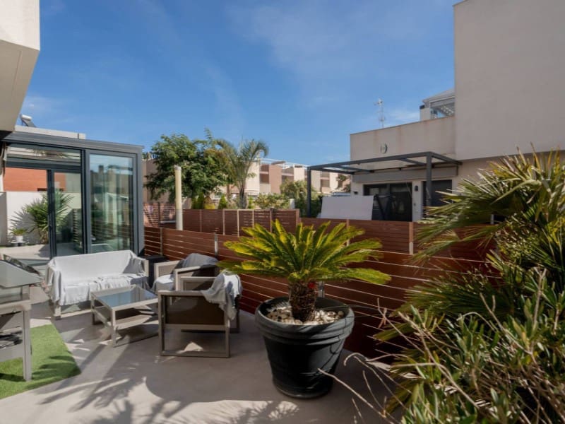 5 camera da letto Villa in vendita in Torrevieja con piscina - 549.000 € (Rif: 8615530)