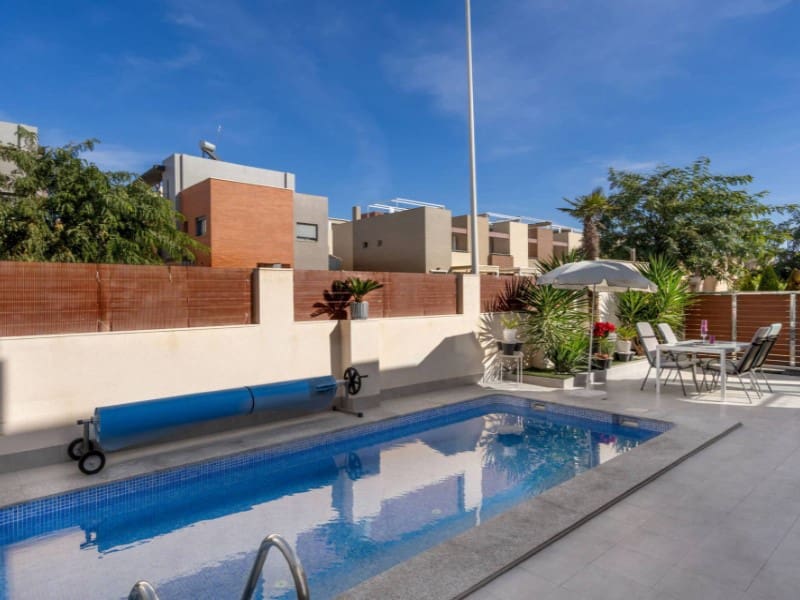 5 camera da letto Villa in vendita in Torrevieja con piscina - 549.000 € (Rif: 8615530)