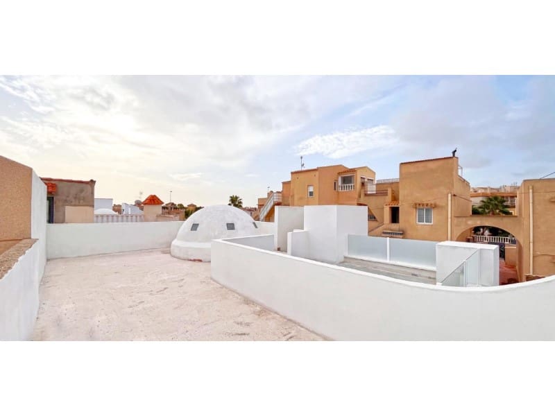 2 quarto Bungalow para venda em Orihuela Costa - 219 000 € (Ref: 8625413)