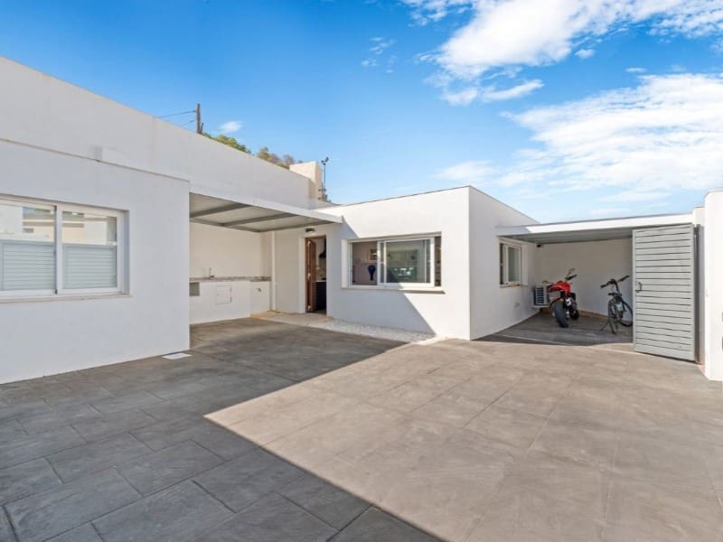 4 soverom Villa til salgs i Alfaz del Pi / L'Alfas del Pi - € 598 000 (Ref: 8779656)