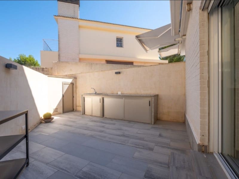 4 soverom Villa til salgs i Alfaz del Pi / L'Alfas del Pi - € 598 000 (Ref: 8779656)