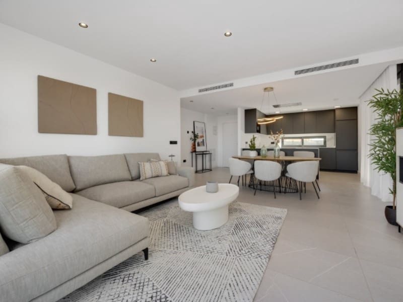 3 bedroom Villa for sale in Torrevieja with pool garage - € 585,000 (Ref: 8780405)