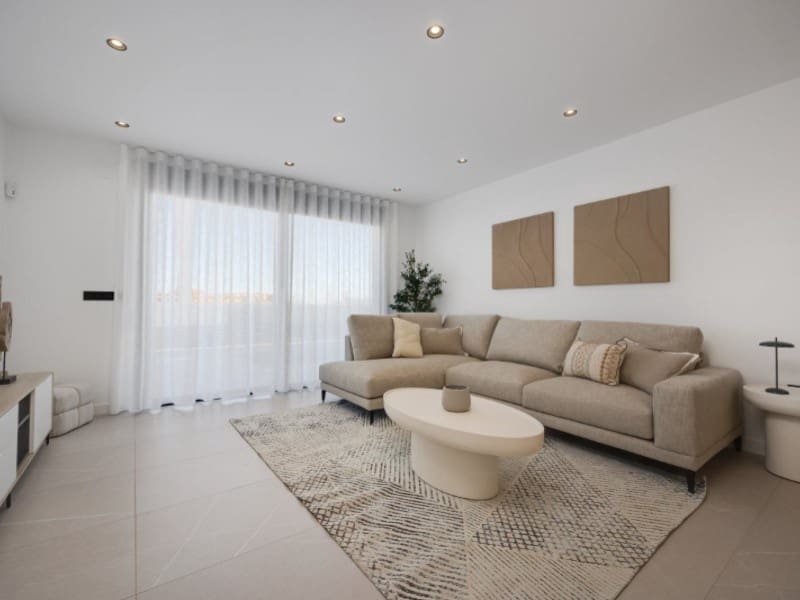 3 bedroom Villa for sale in Torrevieja with pool garage - € 585,000 (Ref: 8780405)