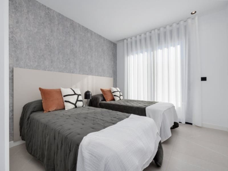 3 bedroom Villa for sale in Torrevieja with pool garage - € 585,000 (Ref: 8780405)