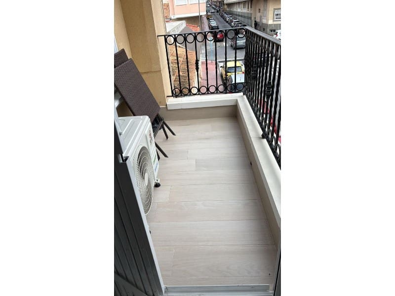 3 Zimmer Apartment zu verkaufen in Torrevieja - 365.000 € (Ref: 8781920)