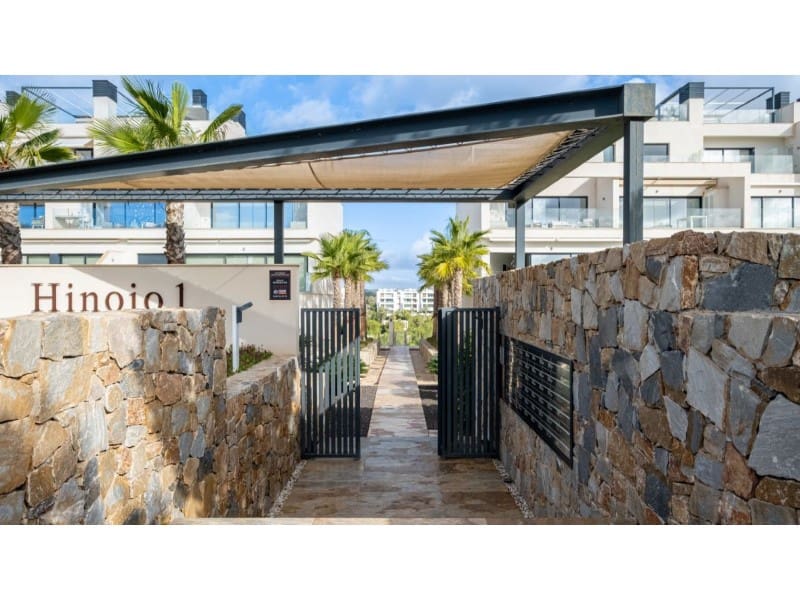 2 soveværelse Lejlighed til salg i Campoamor med garage - € 369.000 (Ref: 8834470)