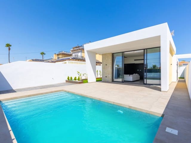 3 slaapkamer Villa te koop in Los Balcones - Los Altos, Torrevieja met zwembad - € 700.000 (Ref: 8834478)