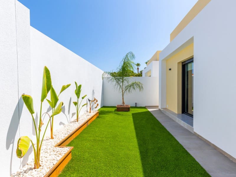 3 slaapkamer Villa te koop in Torrevieja met zwembad - € 700.000 (Ref: 8834478)