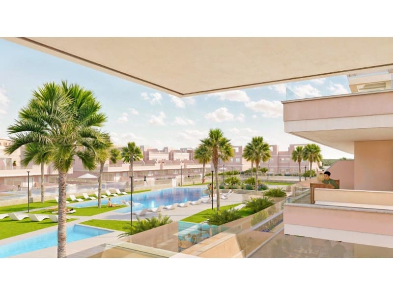 Chalet de 3 habitaciones en Pilar de la Horadada en venta con piscina - 379.900 € (Ref: 8862202)