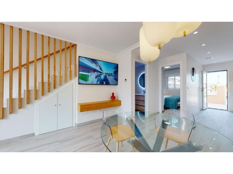 Chalet de 3 habitaciones en Pilar de la Horadada en venta con piscina - 379.900 € (Ref: 8862202)