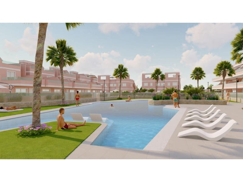 Chalet de 3 habitaciones en Pilar de la Horadada en venta con piscina - 379.900 € (Ref: 8862202)