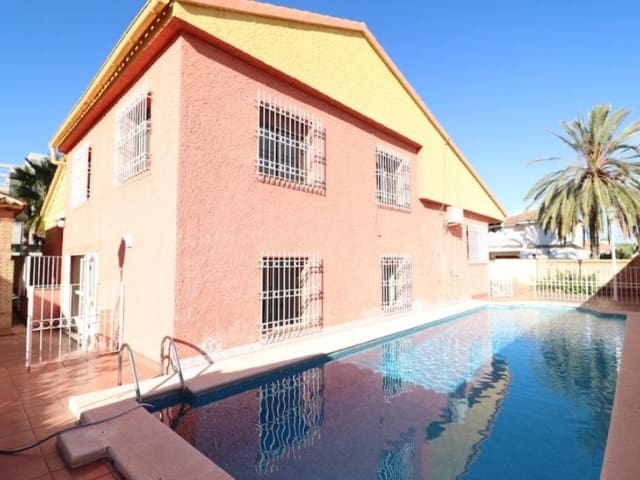5 soverom Villa til salgs i Cabo Roig, Orihuela med svømmebasseng garasje - € 760 000 (Ref: 8862259)