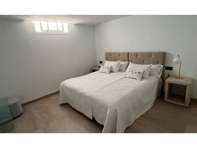 4 soveværelse Villa til salg i Orihuela Costa med swimmingpool - € 499.995 (Ref: 8902455)