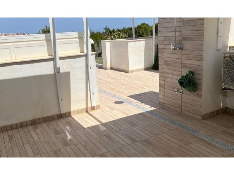 4 soveværelse Villa til salg i Orihuela Costa med swimmingpool - € 499.995 (Ref: 8902455)