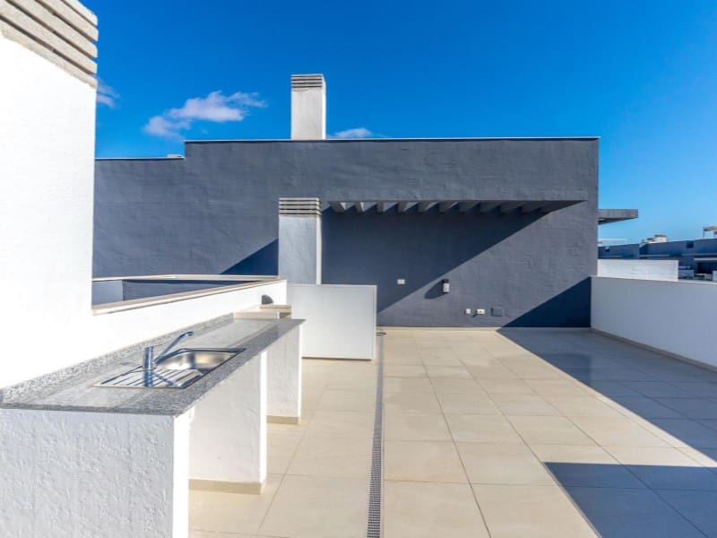 4 sypialnia Penthouse na sprzedaż w Playa Flamenca z basenem - 829 700 € (Ref: 8935319)