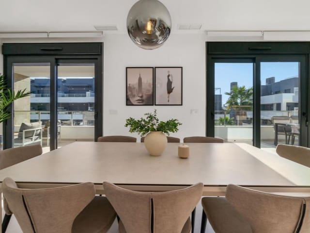 4 sovrum Takvåning till salu i Playa Flamenca, Orihuela med pool - 829 700 € (Ref: 8935319)