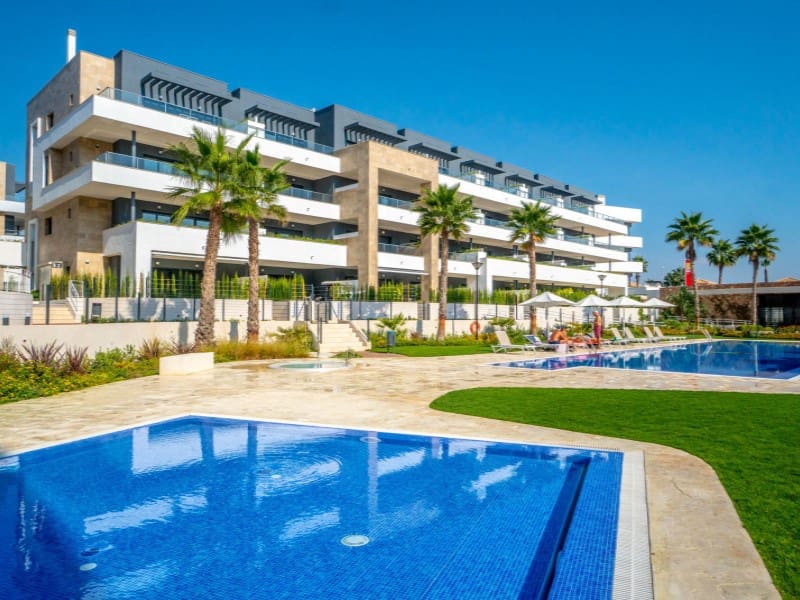 4 sypialnia Penthouse na sprzedaż w Playa Flamenca z basenem - 829 700 € (Ref: 8935319)