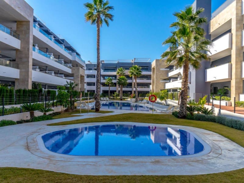 4 sypialnia Penthouse na sprzedaż w Playa Flamenca z basenem - 829 700 € (Ref: 8935319)