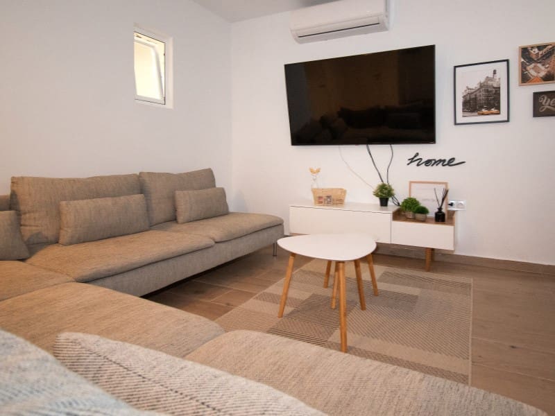5 Zimmer Villa zu verkaufen in Orihuela Costa mit Pool - 560.000 € (Ref: 8937448)