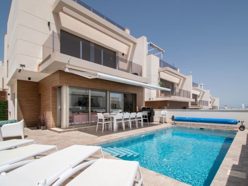5 Zimmer Villa zu verkaufen in Orihuela Costa mit Pool - 560.000 € (Ref: 8937448)