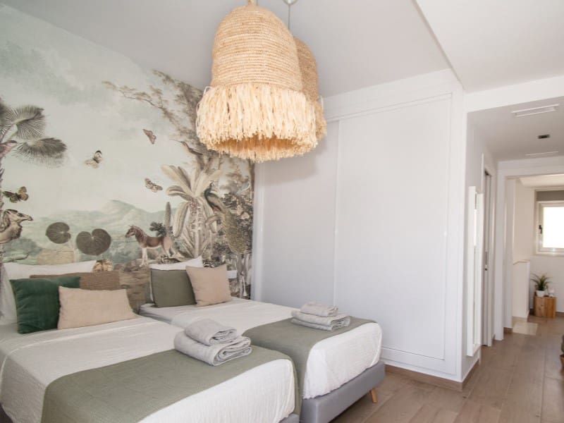 5 Zimmer Villa zu verkaufen in Orihuela Costa mit Pool - 560.000 € (Ref: 8937448)