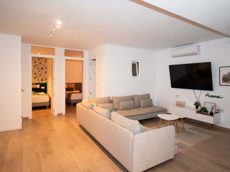 5 Zimmer Villa zu verkaufen in Orihuela Costa mit Pool - 560.000 € (Ref: 8937448)