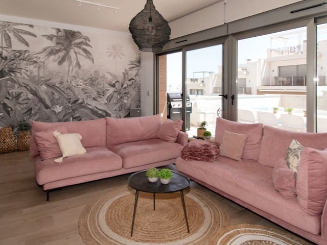 5 Zimmer Villa zu verkaufen in Los Almendros (Orihuela Costa), Orihuela mit Pool - 560.000 € (Ref: 8937448)