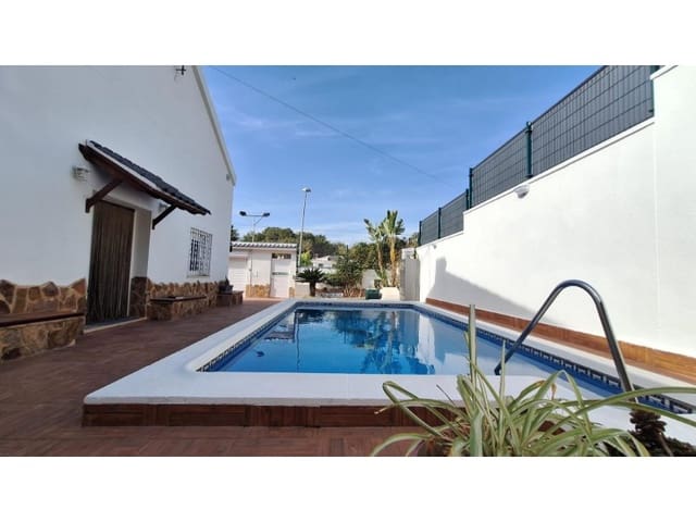 4 Zimmer Villa zu verkaufen in Los Balcones - Los Altos, Torrevieja mit Pool - 490.000 € (Ref: 8937456)