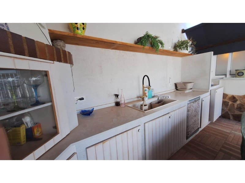 4 bedroom Villa for sale in Torrevieja with pool - € 490,000 (Ref: 8937456)