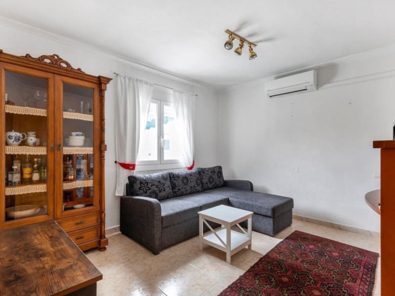 5 soverom Villa til salgs i Torrevieja med svømmebasseng - € 395 000 (Ref: 8937457)