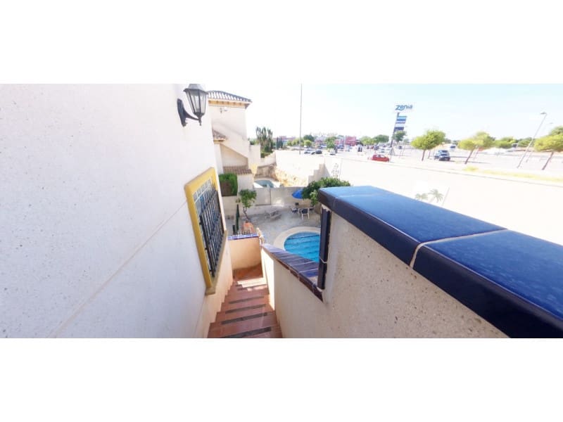 5 sypialnia Willa na sprzedaż w Orihuela Costa z basenem - 360 000 € (Ref: 8937460)