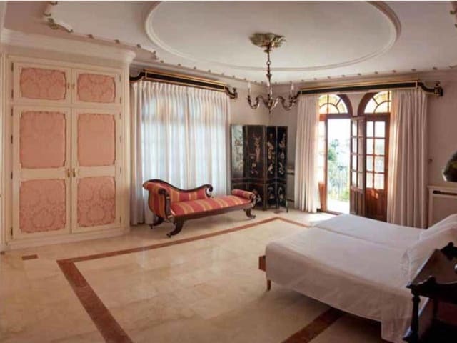 5 sypialnia Willa na sprzedaż w Campoamor, Orihuela z basenem - 3 200 000 € (Ref: 8949176)