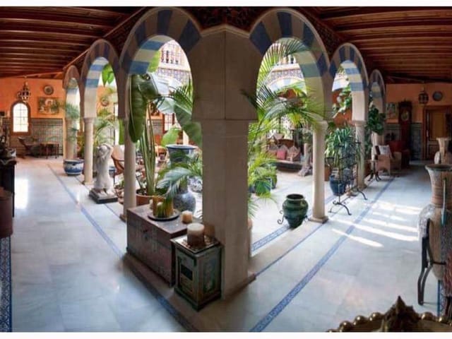 5 sypialnia Willa na sprzedaż w Campoamor, Orihuela z basenem - 3 200 000 € (Ref: 8949176)