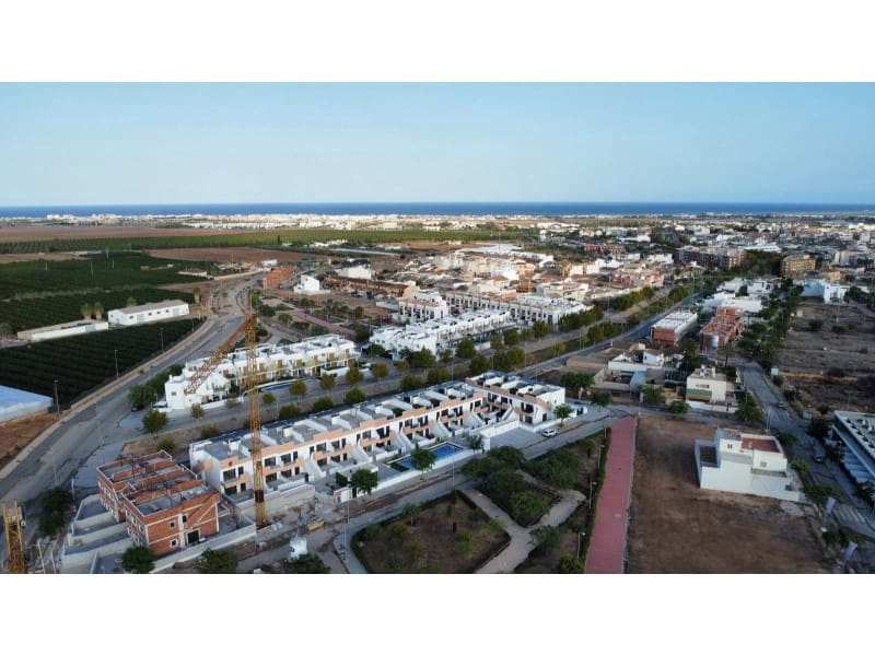 3 soveværelse Bungalow til salg i Pilar de la Horadada med swimmingpool - € 295.000 (Ref: 8979716)