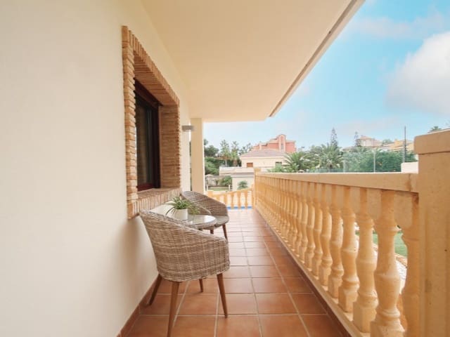 6 sovrum Villa till salu i Los Balcones - Los Altos, Torrevieja - 699 000 € (Ref: 9003263)