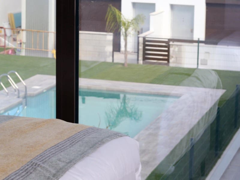 Chalet de 4 habitaciones en Pilar de la Horadada en venta con piscina - 384.900 € (Ref: 9042649)