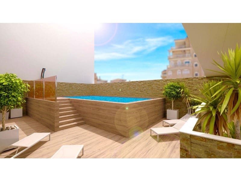 Ático de 3 habitaciones en Torrevieja en venta con piscina - 599.000 € (Ref: 9062680)
