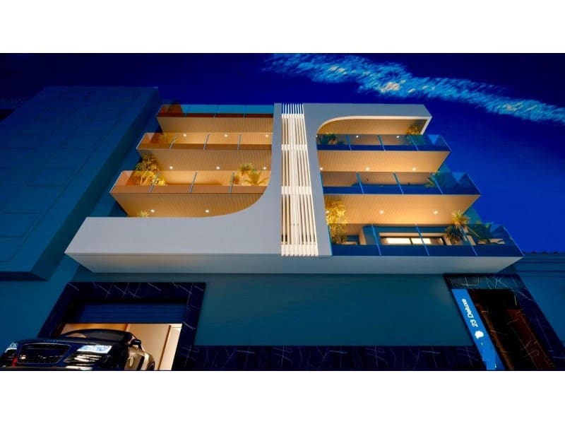 Ático de 3 habitaciones en Torrevieja en venta con piscina - 599.000 € (Ref: 9062680)