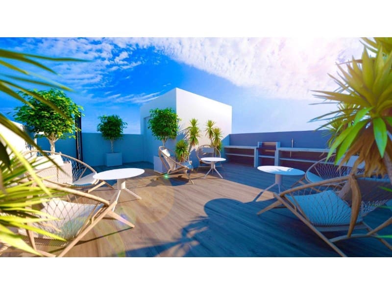 Ático de 3 habitaciones en Torrevieja en venta con piscina - 599.000 € (Ref: 9062680)