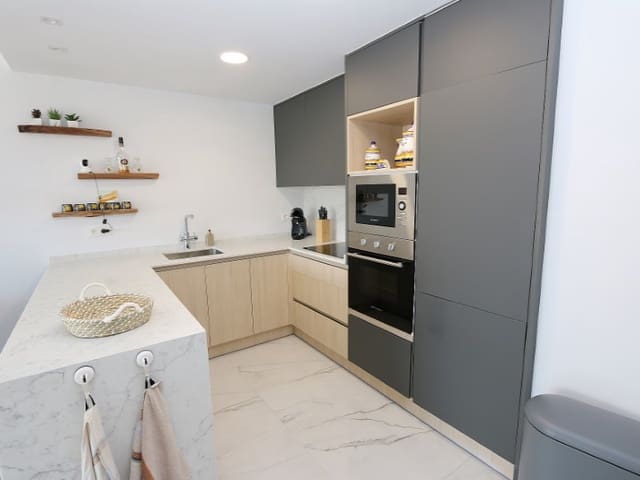 2 chambre Penthouse à vendre à La Florida, Orihuela avec garage - 365 000 € (Ref: 9125516)