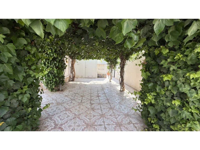 3 soverom Hus til salgs i Torrevieja - € 399 000 (Ref: 9149422)