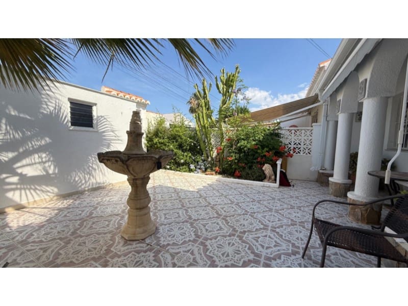 3 soverom Hus til salgs i Torrevieja - € 399 000 (Ref: 9149422)