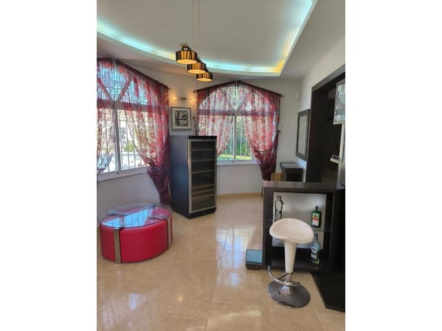 5 chambre Villa/Maison à vendre à El Chaparral, Torrevieja avec piscine - 499 000 € (Ref: 9149433)