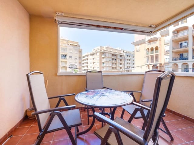 2 bedroom Apartment for sale in Playa de los Locos, Torrevieja with pool - € 209,000 (Ref: 9149437)