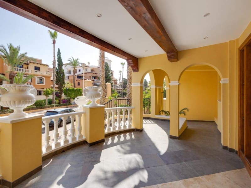 2 sypialnia Apartament na sprzedaż w Torrevieja z basenem - 209 000 € (Ref: 9149437)