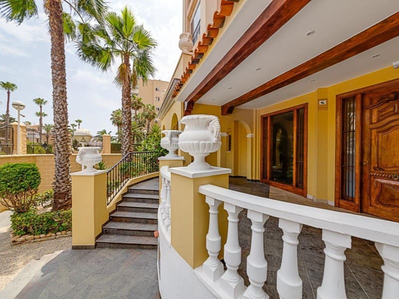 2 sypialnia Apartament na sprzedaż w Torrevieja z basenem - 209 000 € (Ref: 9149437)