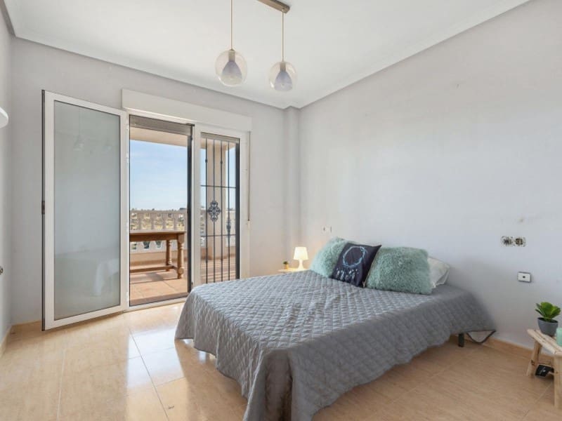 5 slaapkamer Villa te koop in La Marquesa met zwembad garage - € 449.000 (Ref: 9149446)