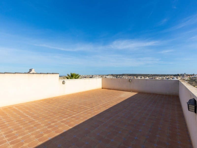 5 slaapkamer Villa te koop in La Marquesa met zwembad garage - € 449.000 (Ref: 9149446)